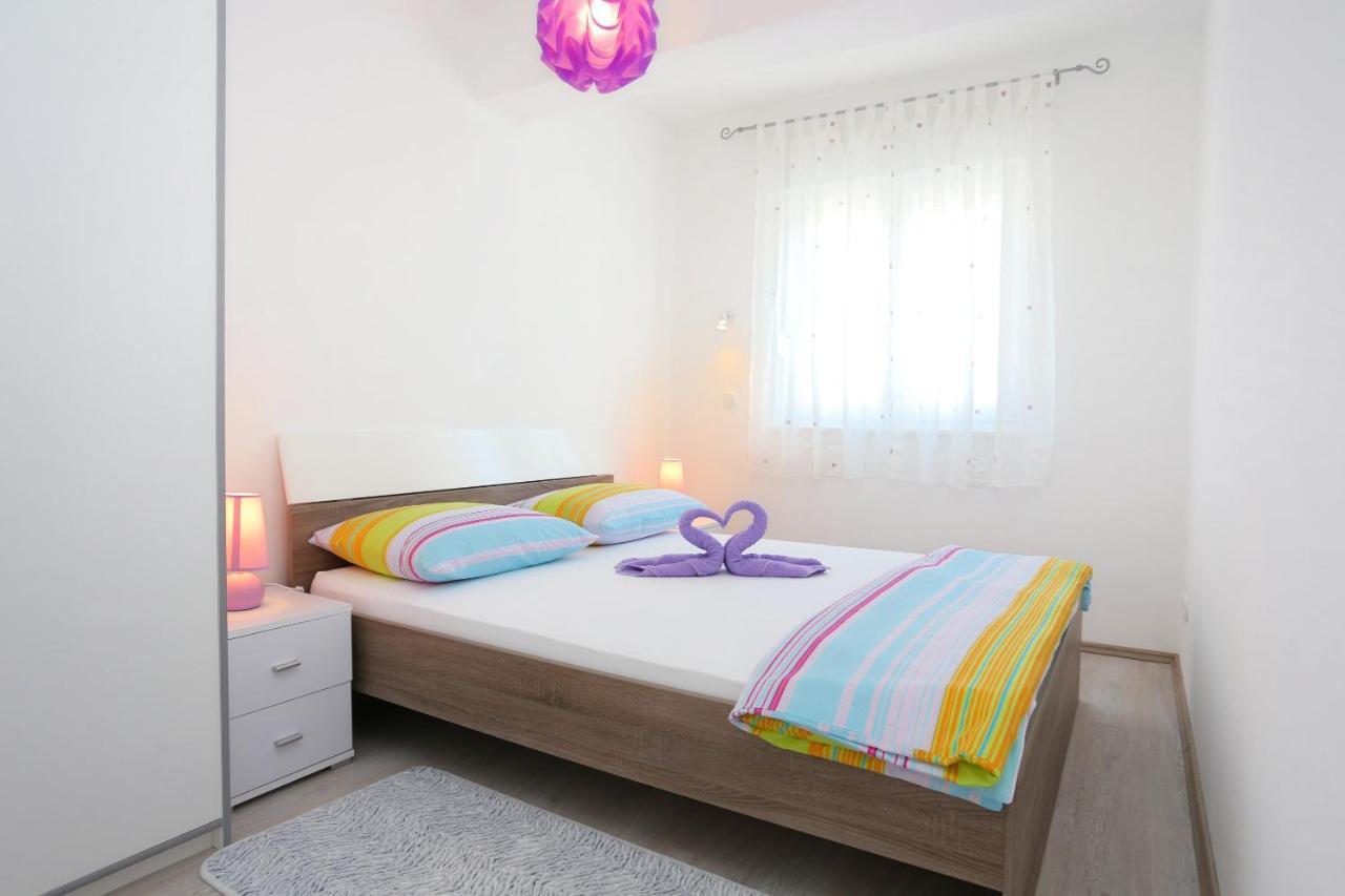 Apartments With A Parking Space Omis - 10362 Εξωτερικό φωτογραφία