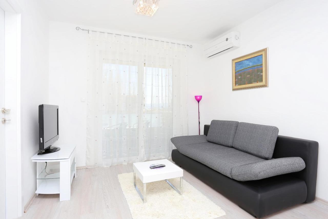 Apartments With A Parking Space Omis - 10362 Εξωτερικό φωτογραφία